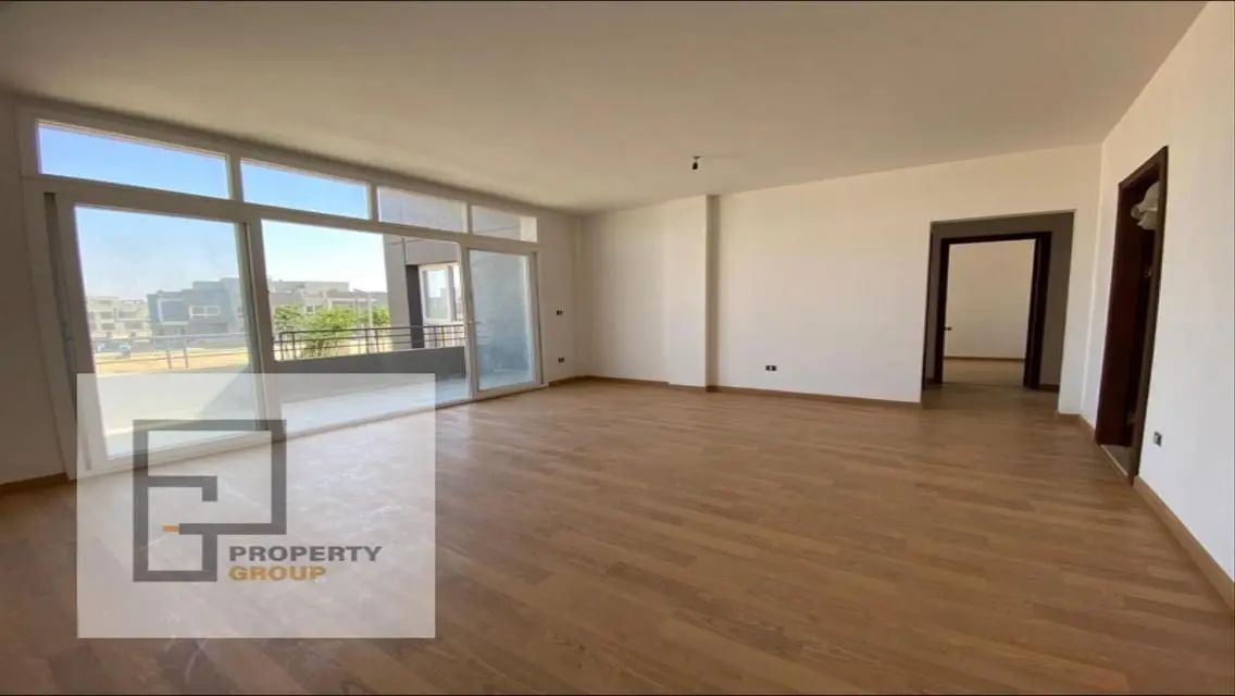 Luxury Residential Excellence - 5 Bedrooms in City Center