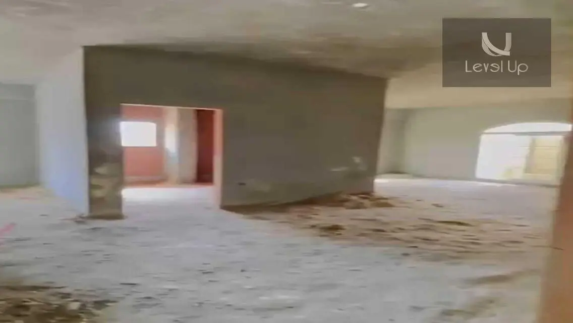 Luxury Apartment of 215 Square Meters in Fifth Square