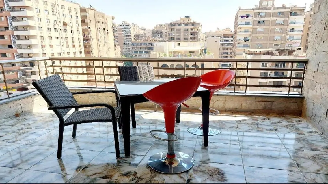شقة فاخرة للبيع في منطقة هادئة