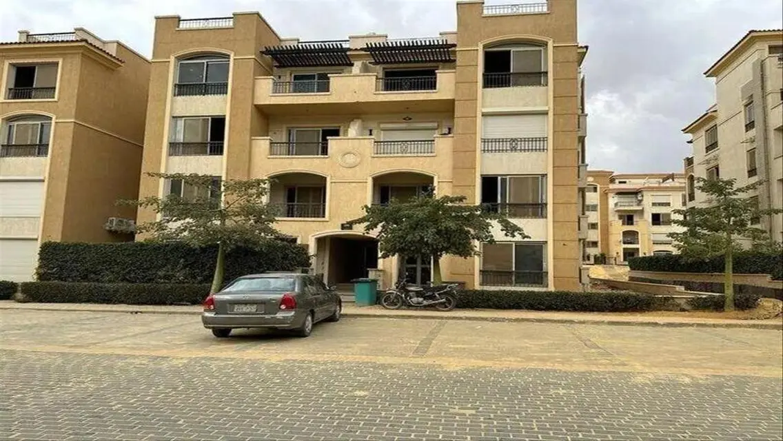 Stunning Villa with Lake View Priced at 11,700,000 EGP