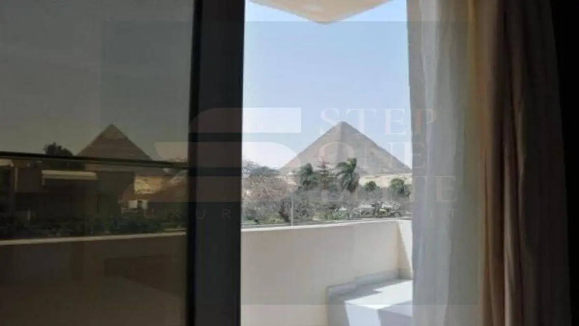 فيلا فاخرة مع حديقة خاصة وإطلالة مميزة
