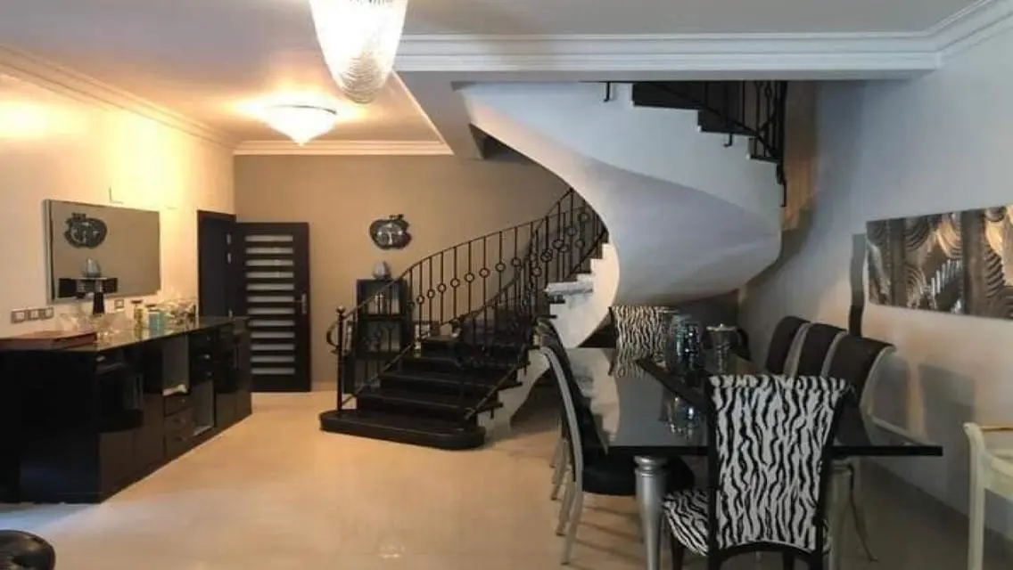 Spacious Nanny Room for Sale
