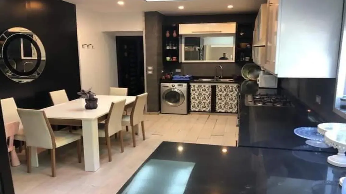 Spacious Nanny Room for Sale