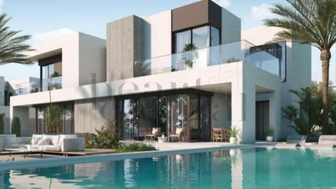 Luxurious Apartment with Spacious Features in Prime Location