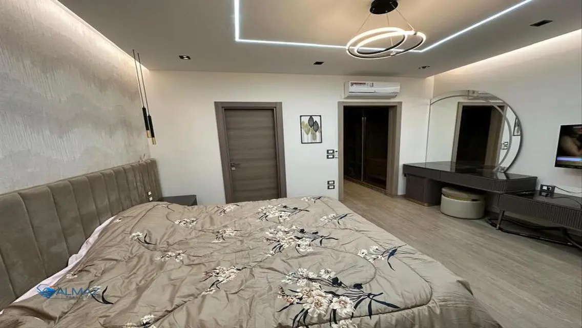 Luxury Apartment with Maid Room in the Heart of the City