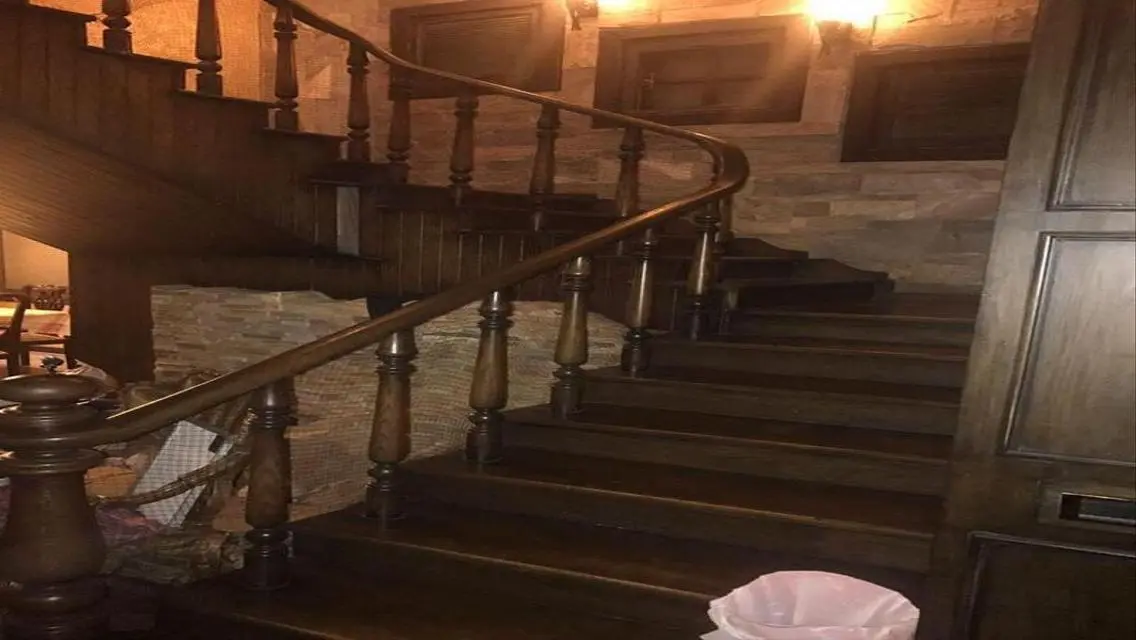 فيلا فاخرة للبيع في موقع متميز