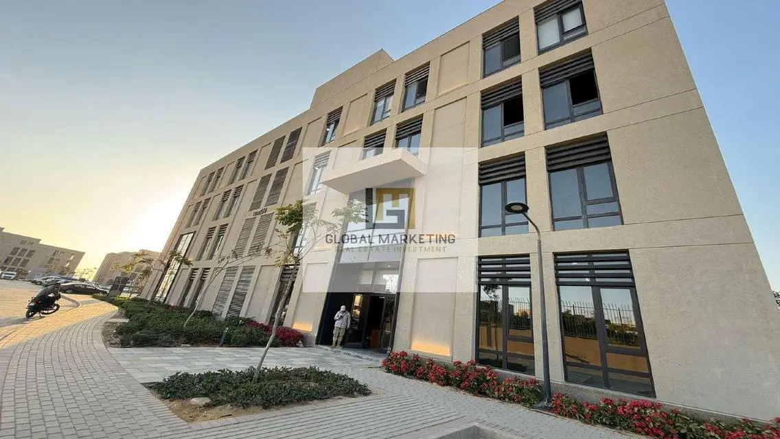 1500m - D5 with Covered Parking and Meeting Room