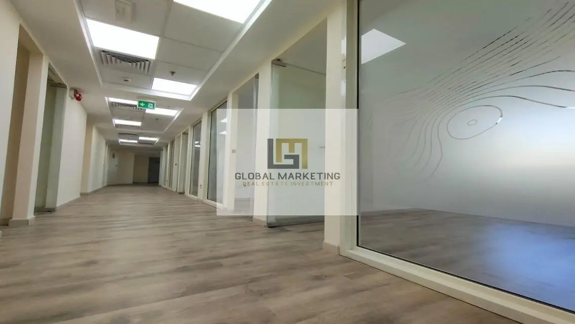 Stylish 1100 sqm Office for Rent