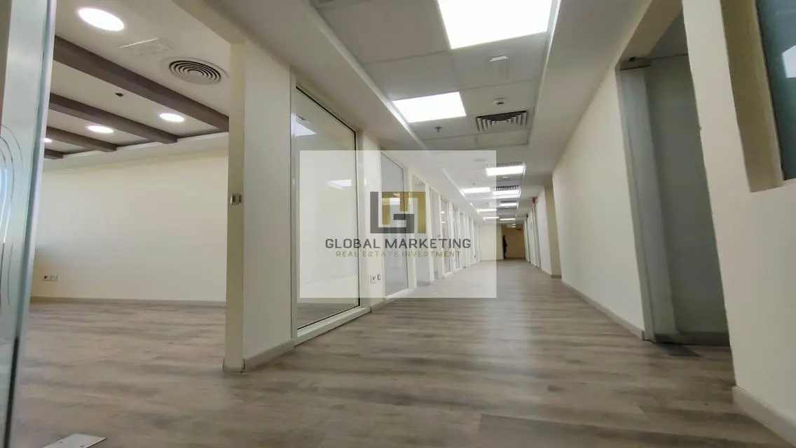 Stylish 1100 sqm Office for Rent