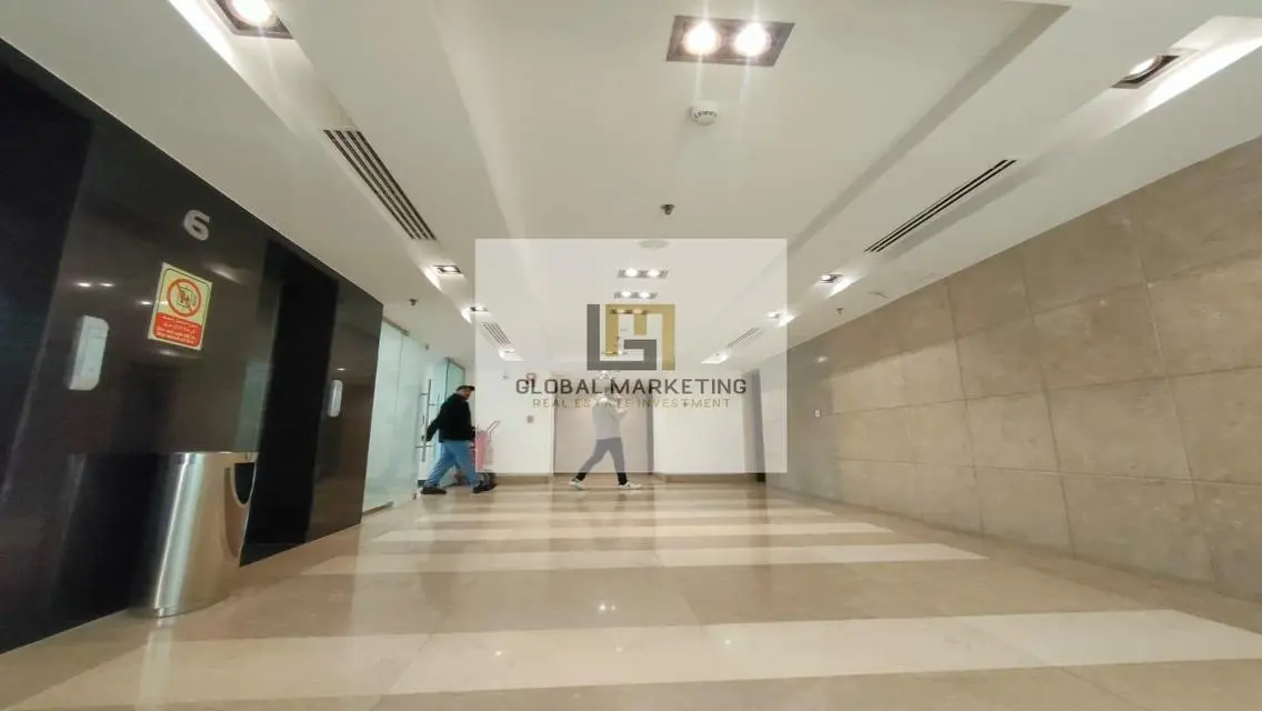 Stylish 1100 sqm Office for Rent