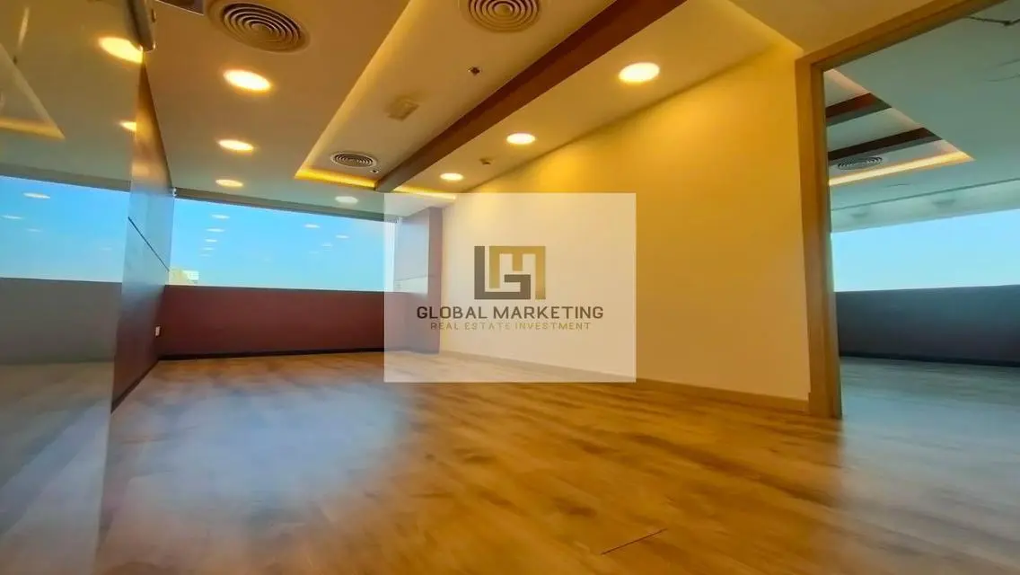 Stylish 1100 sqm Office for Rent