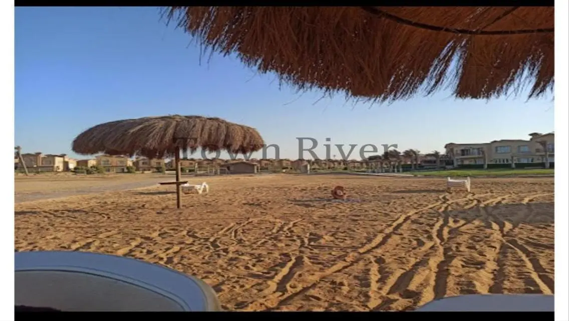 Luxury Apartment with Lake View in the Heart of the City