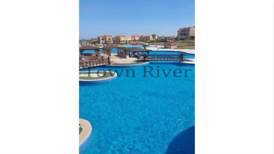 Luxury Apartment with Lake View in the Heart of the City