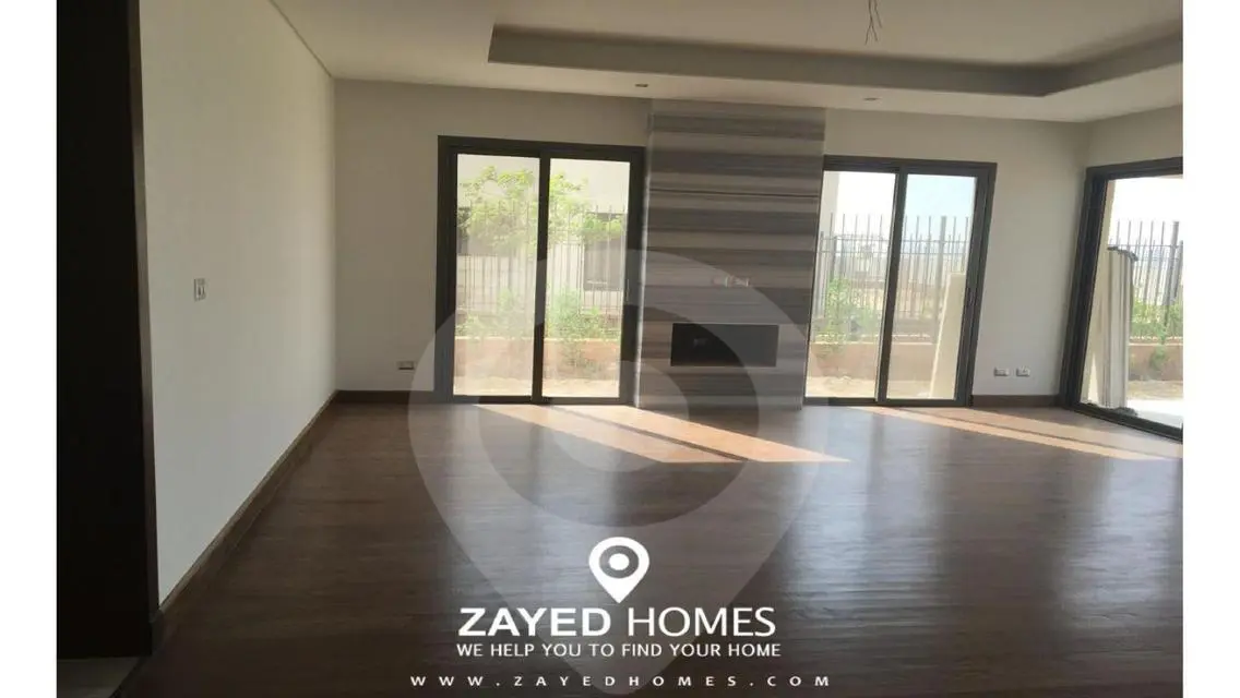 Luxury Villa with Expansive Space for Sale