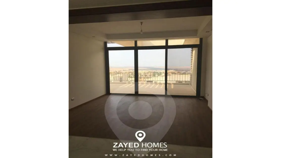 Luxury Villa with Expansive Space for Sale