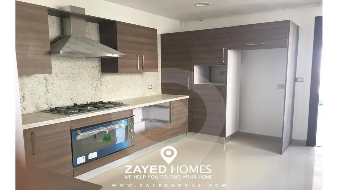 Luxury Villa with Expansive Space for Sale