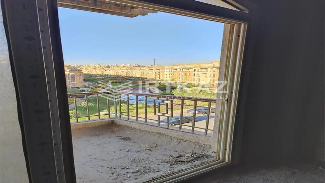 شقة فاخرة بمساحة 140 متر في قلب المدينة