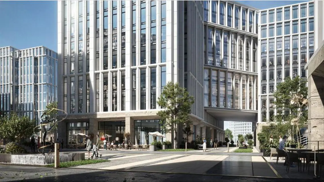 Luxurious Office with Spacious Area and Premium Amenities