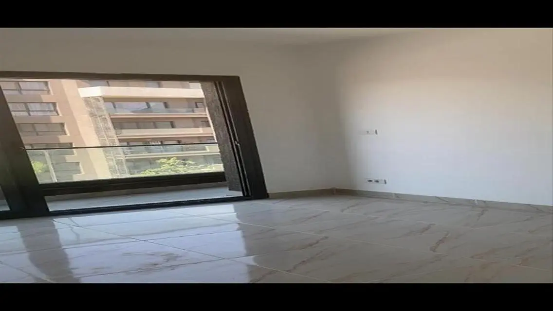محل للايجار في مدينة Lights - وحدة B15-131