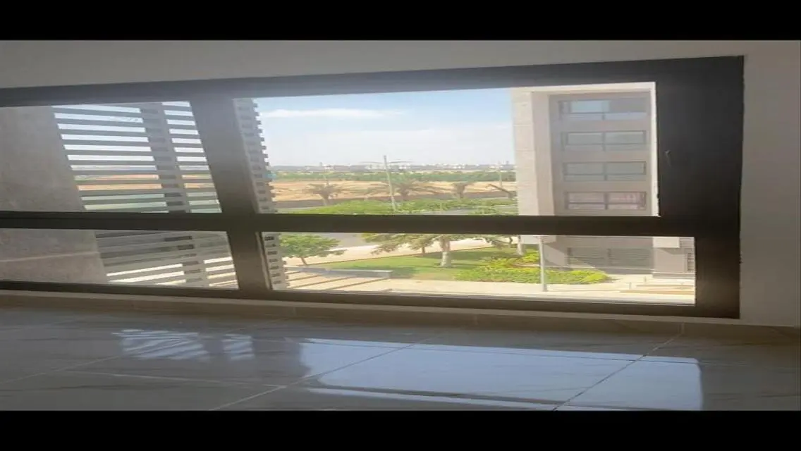 محل للايجار في مدينة Lights - وحدة B15-131
