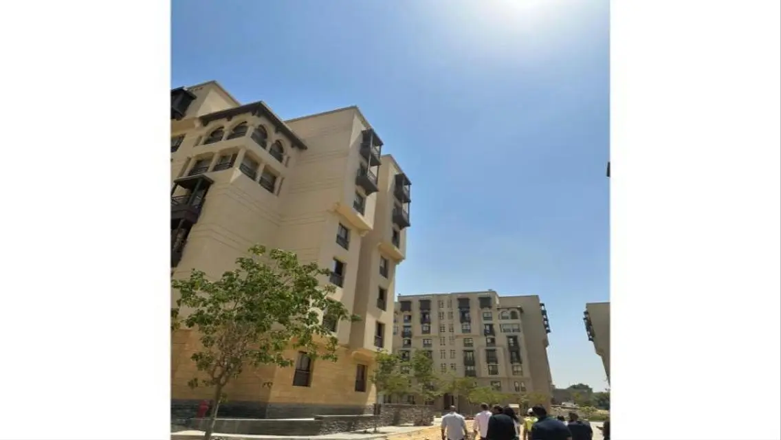 Luxury Apartment Overlooking a Major Landmark for Sale