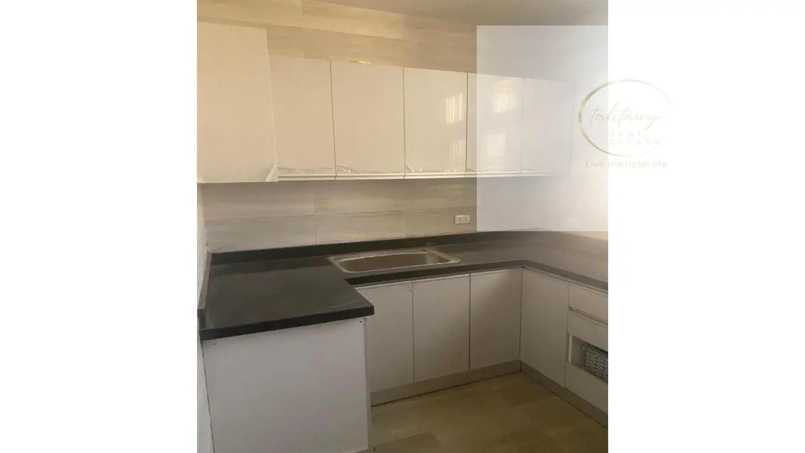 Luxurious Apartment with Balcony in Prime Location