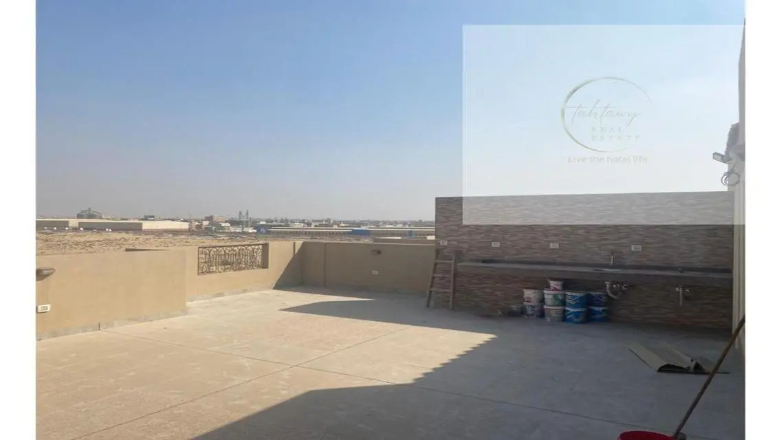 Luxurious Apartment with Balcony in Prime Location