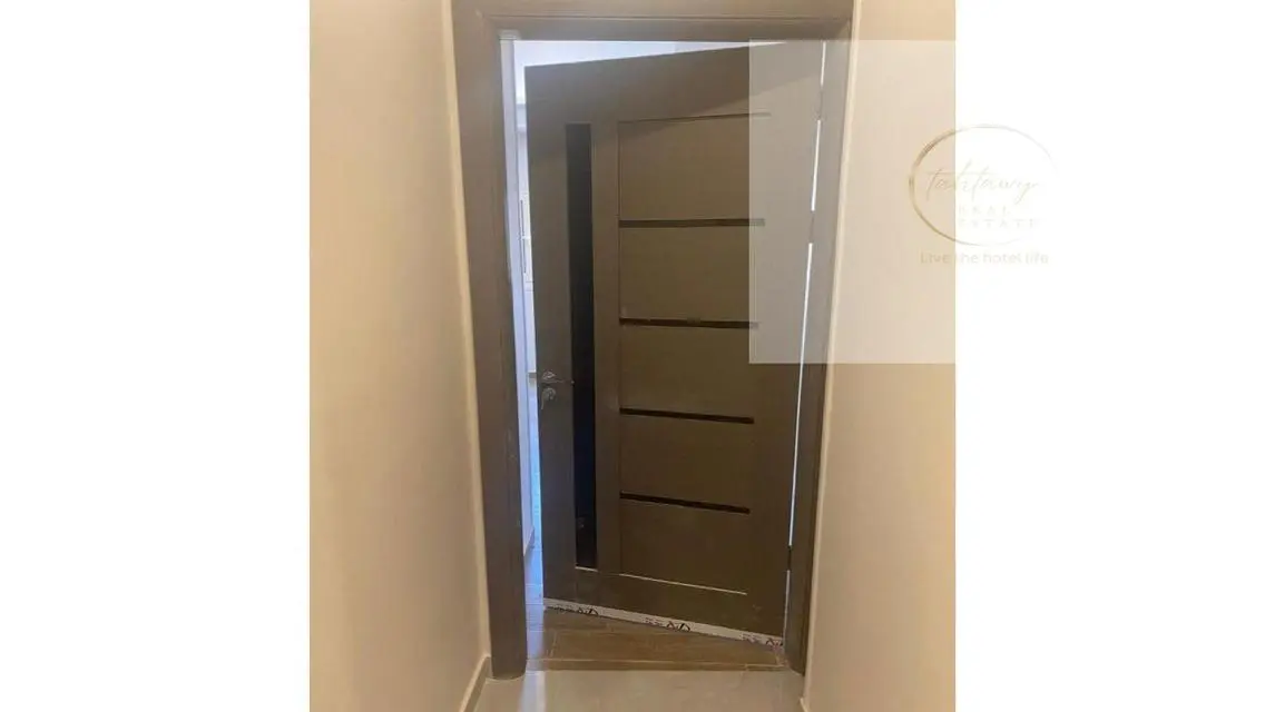 Luxurious Apartment with Balcony in Prime Location