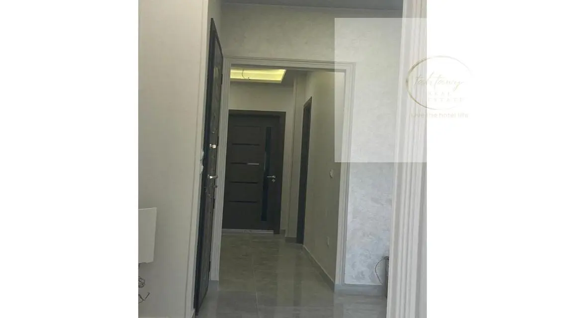 Luxurious Apartment with Balcony in Prime Location