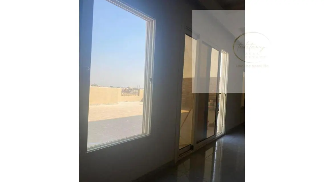 Luxurious Apartment with Balcony in Prime Location