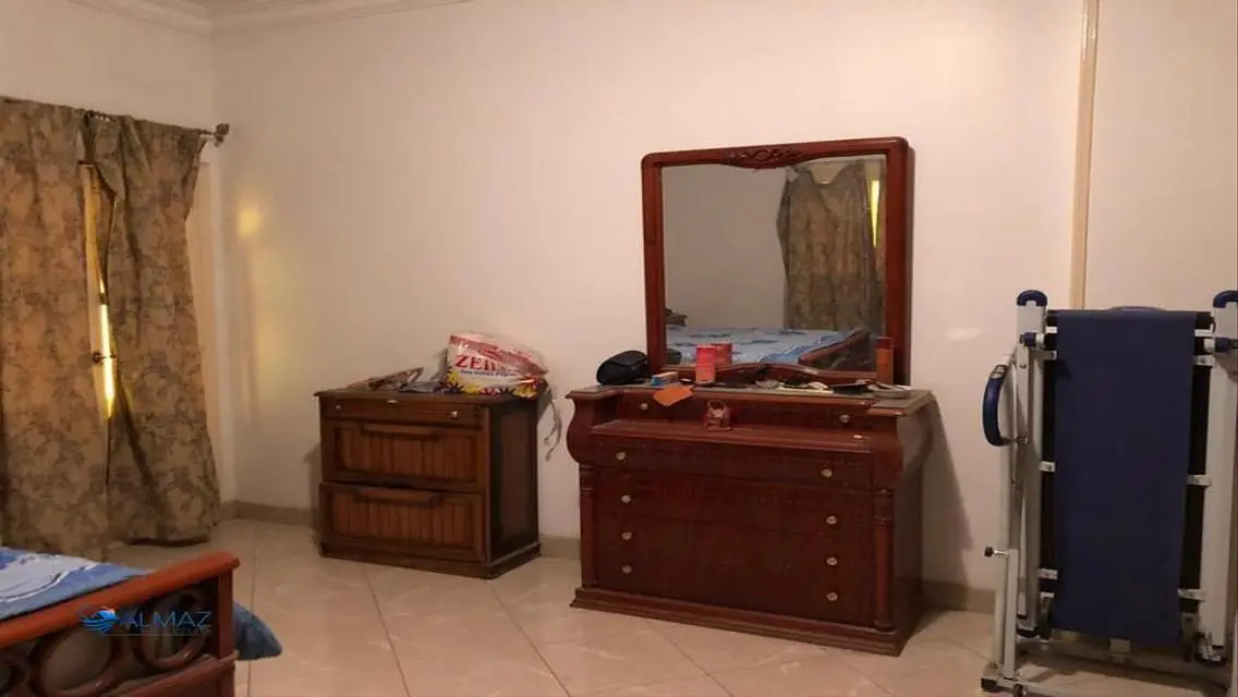شقة رائعة بمساحة 350 متر² للإيجار