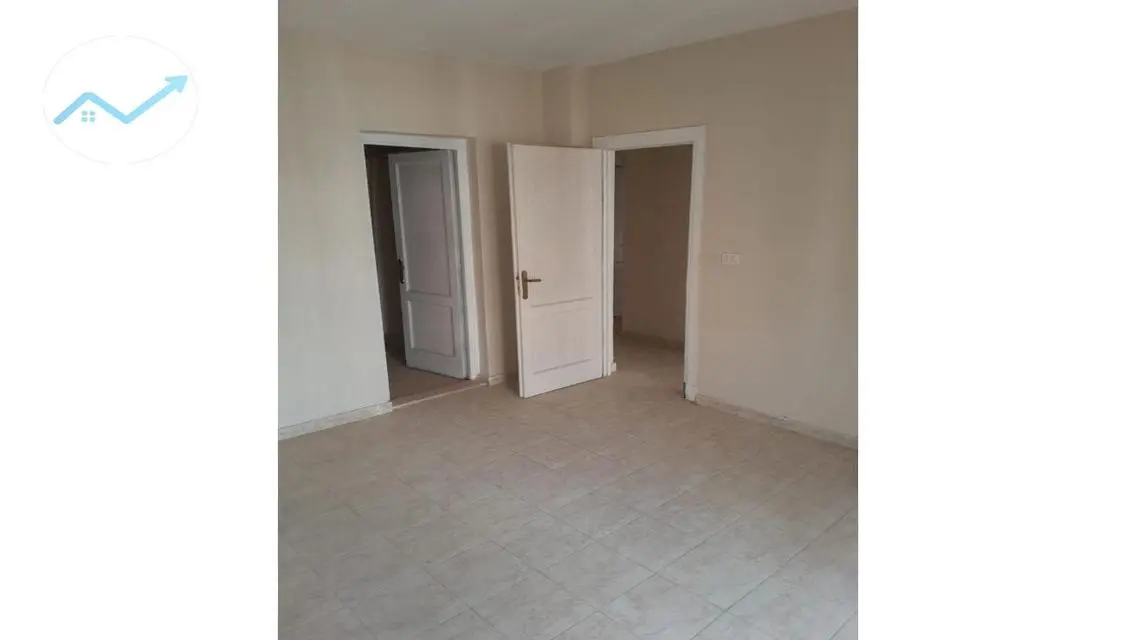 شقة مميزة للبيع بمساحة واسعة