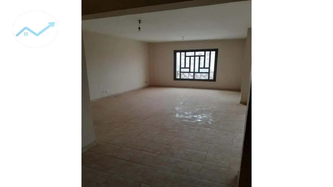 شقة مميزة للبيع بمساحة واسعة