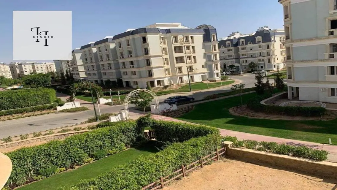 Beautiful Apartment with Swimming Pools in a Prime Location