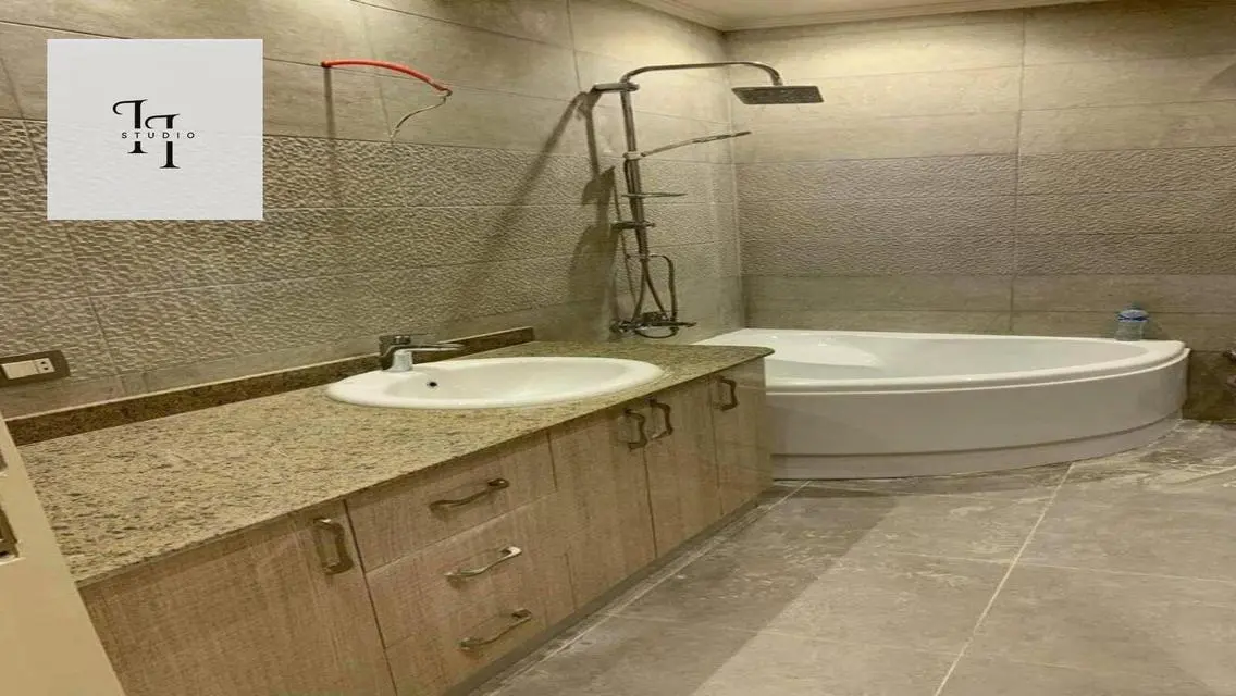 Beautiful Apartment with Swimming Pools in a Prime Location