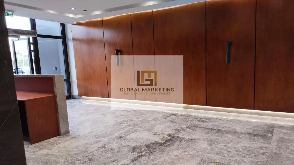 Exclusive 124 sqm Apartment in a Prime Location