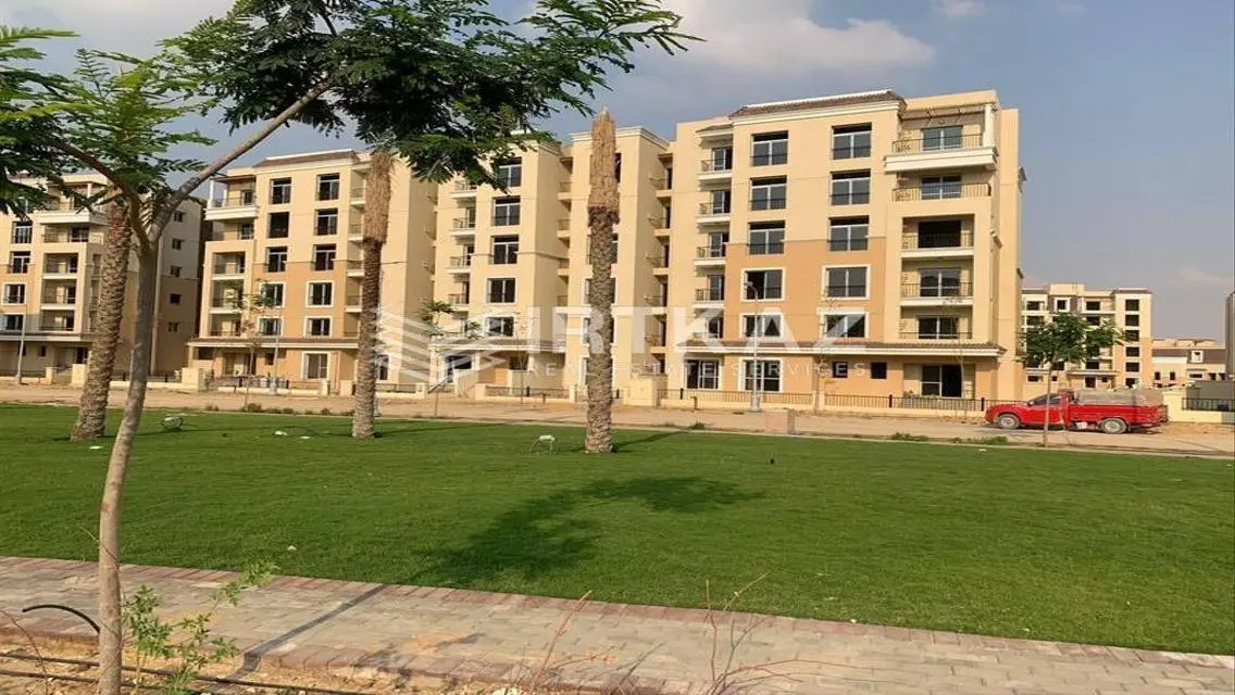 فيلا فاخرة بإطلالة على البحيرة مع غرفة دراسة