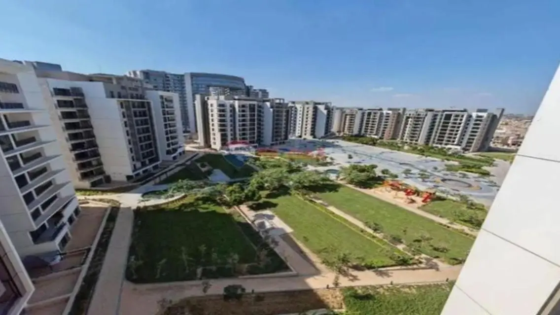 Luxurious Villa with Spacious Design and Amazing Amenities
