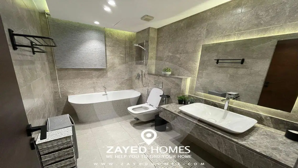 Luxury Residence at SIX-WEST
