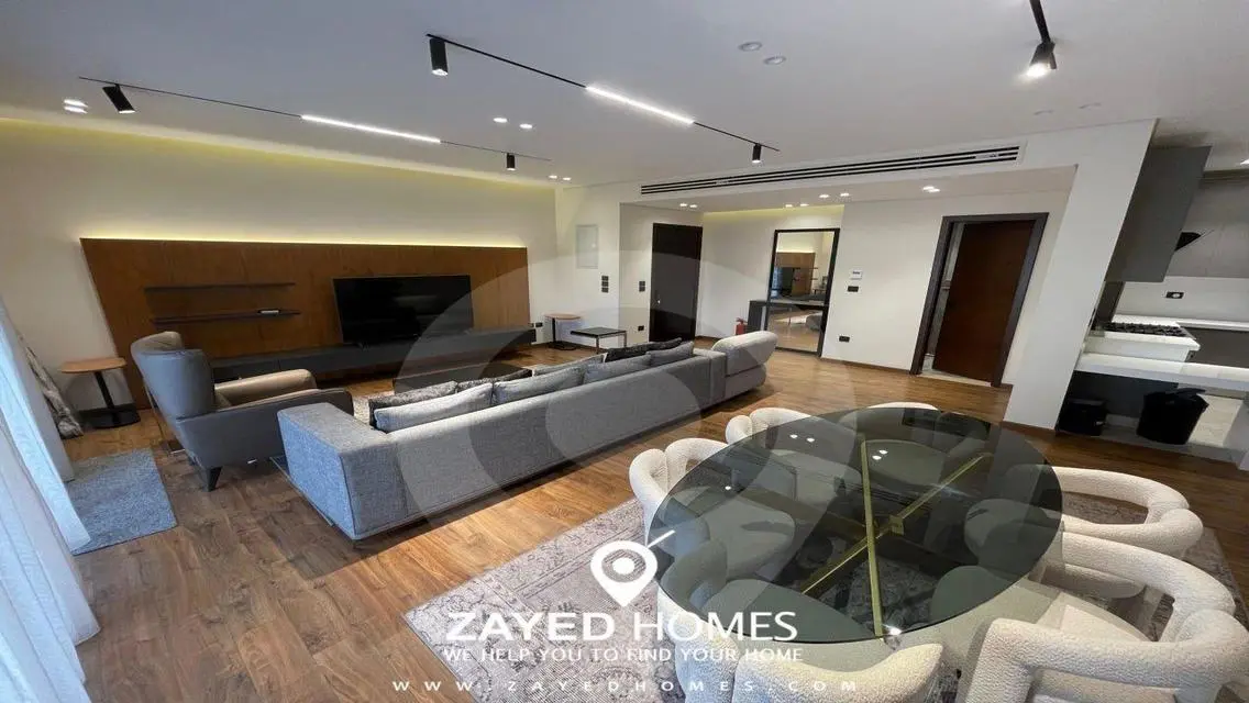Luxury Residence at SIX-WEST