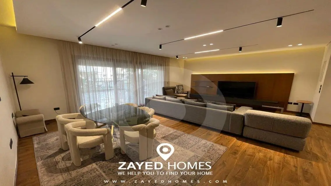 Luxury Residence at SIX-WEST