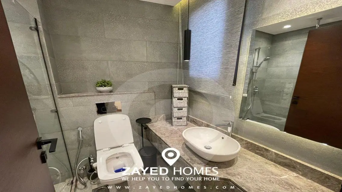 Luxury Residence at SIX-WEST
