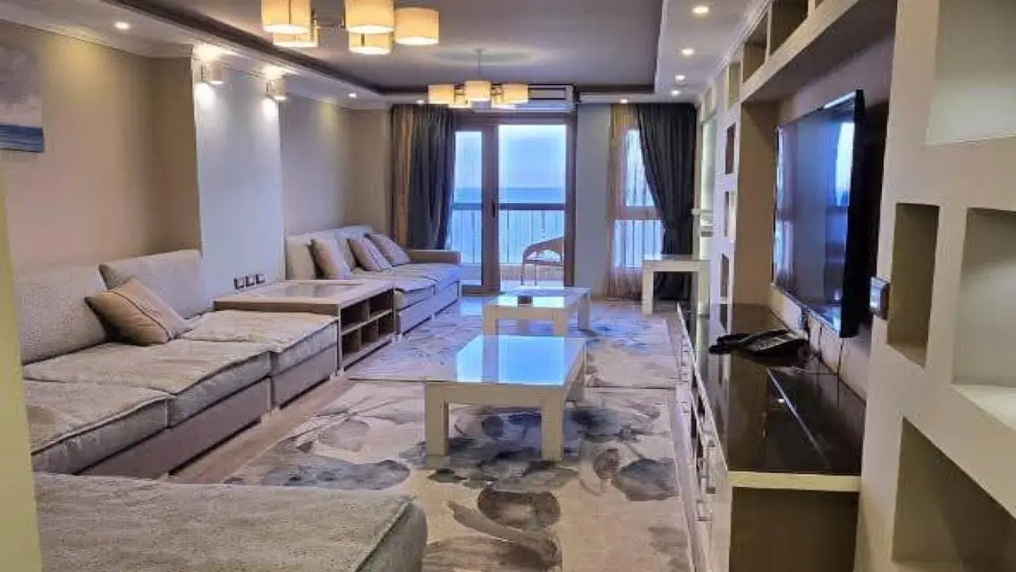 شقة فاخرة مطلة على بحيرات