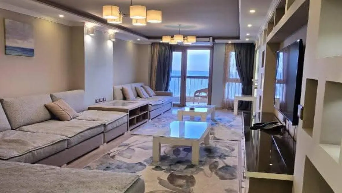 شقة فاخرة مطلة على بحيرات
