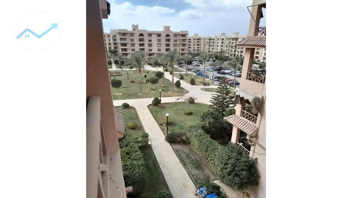 شقة فاخرة بمساحة كبيرة في موقع متميز