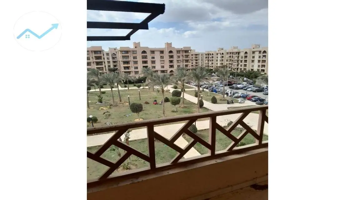 شقة فاخرة بمساحة كبيرة في موقع متميز