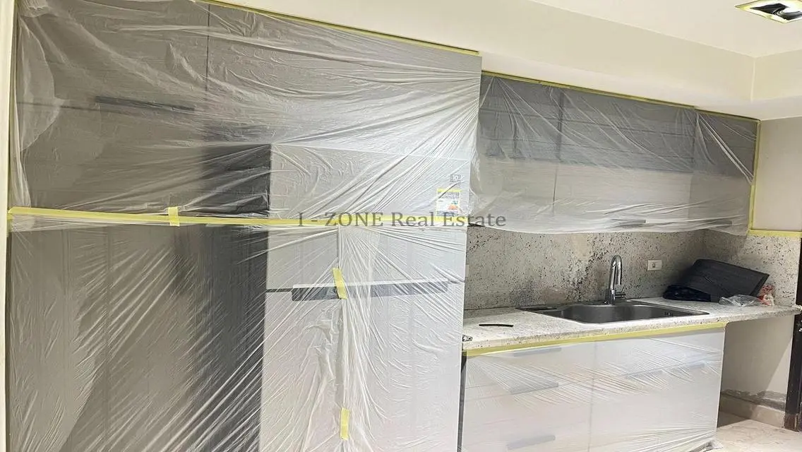 Luxurious Apartment with 2500 Square Meters in I-Zone