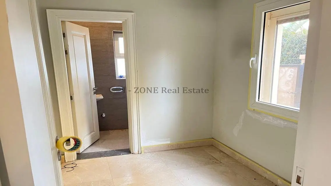 Luxurious Apartment with 2500 Square Meters in I-Zone