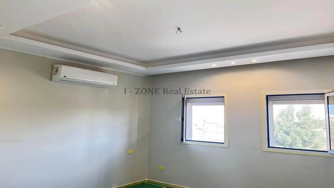 Luxurious Apartment with 2500 Square Meters in I-Zone