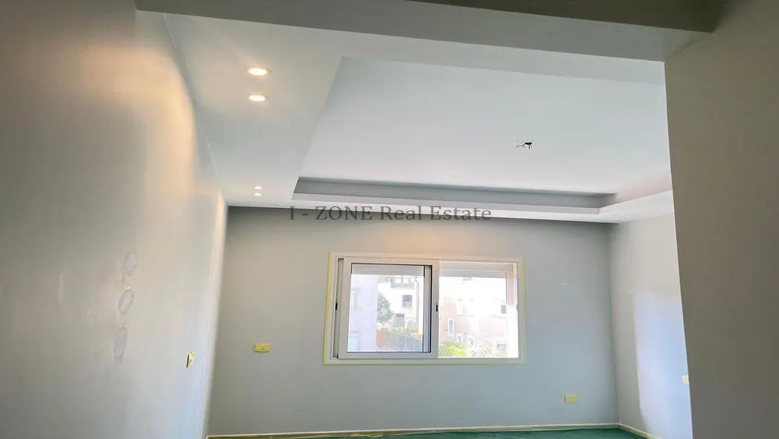 Luxurious Apartment with 2500 Square Meters in I-Zone